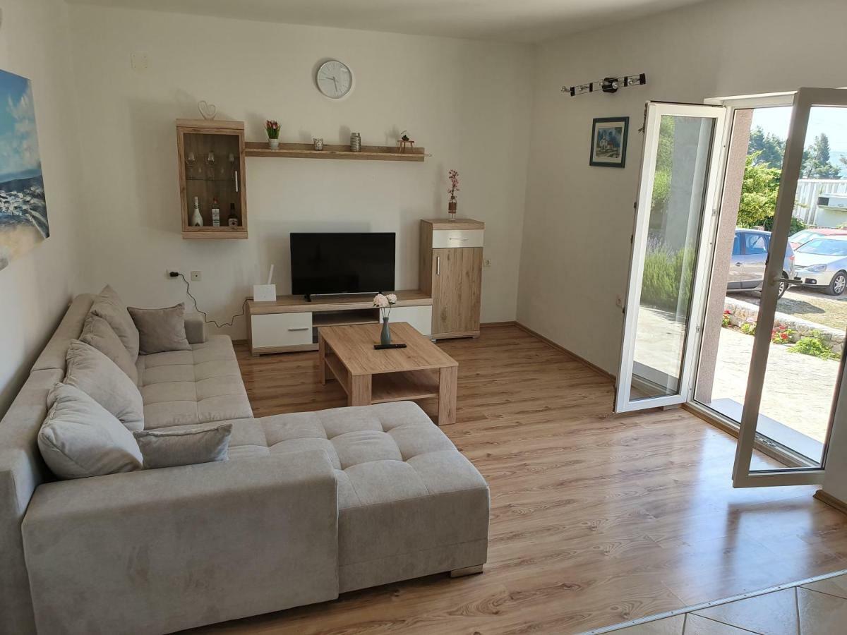 Holiday Home Kastela Village Esterno foto